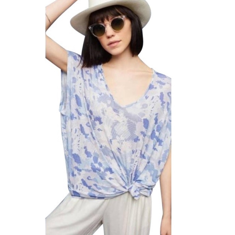 AKEMI + KIN anthropologie lightweight blue watercolor oversized top Size XS